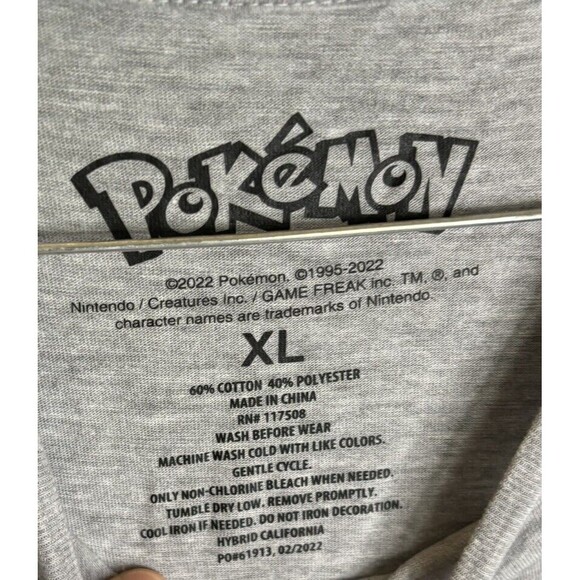 Polemon Pikachu Youth XL Tshirt Sequins Change Shift Flip See Pics - Picture 4 of 6